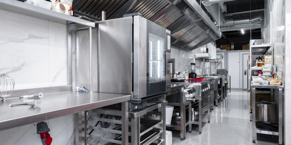 Limpiezas de Conductos de Extracción y Ventilación Fines · Cocina de Guarderías