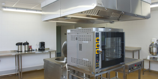 Limpiezas de Conductos de Extracción y Ventilación Fiñana · Cocina de Hospitales